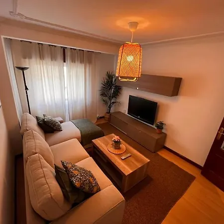 Moma Meanas Centro *