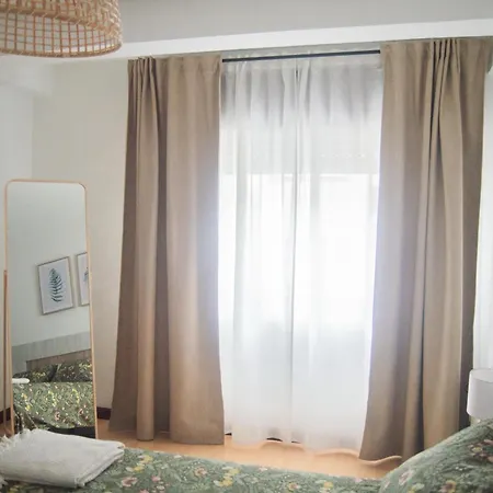 Moma Meanas Centro *