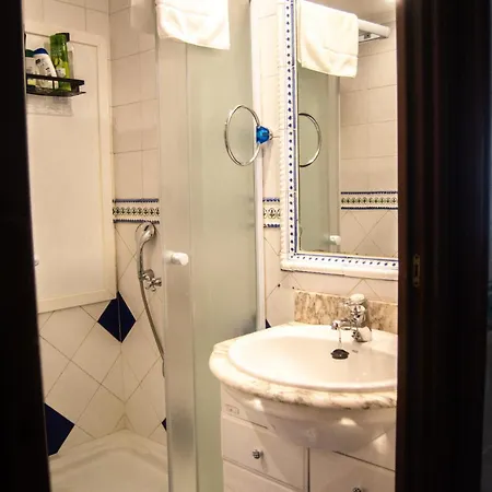 Διαμέρισμα Moma Meanas Centro *