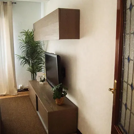 Διαμέρισμα Moma Meanas Centro *